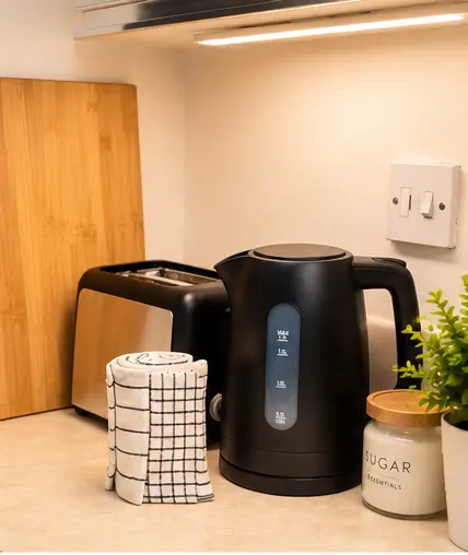 03_kettle_toaster